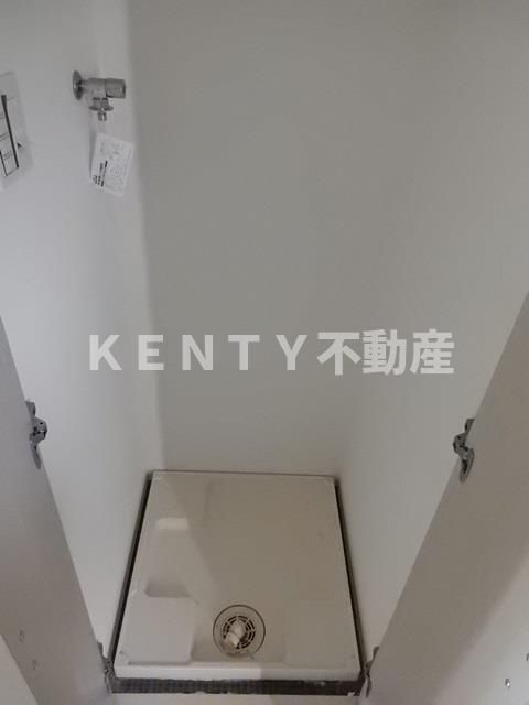 その他設備　落ち着いた色調のトイレです