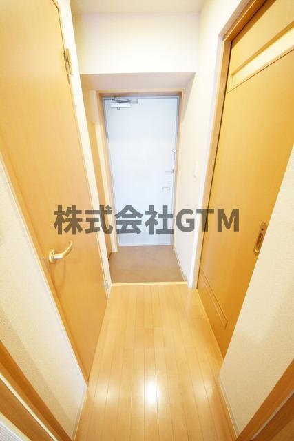 ＪＲ京浜東北線 大森駅 徒歩8分 9階建 築20年の玄関写真