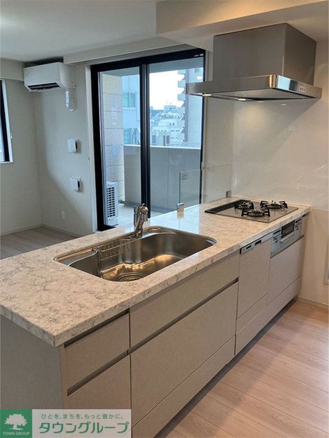 キッチン　※写真は同タイプ住戸です。