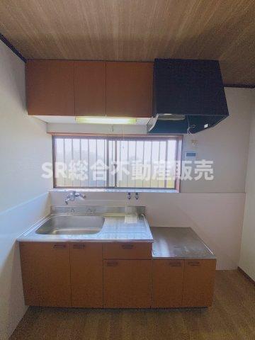 上四条町戸建てのキッチン写真