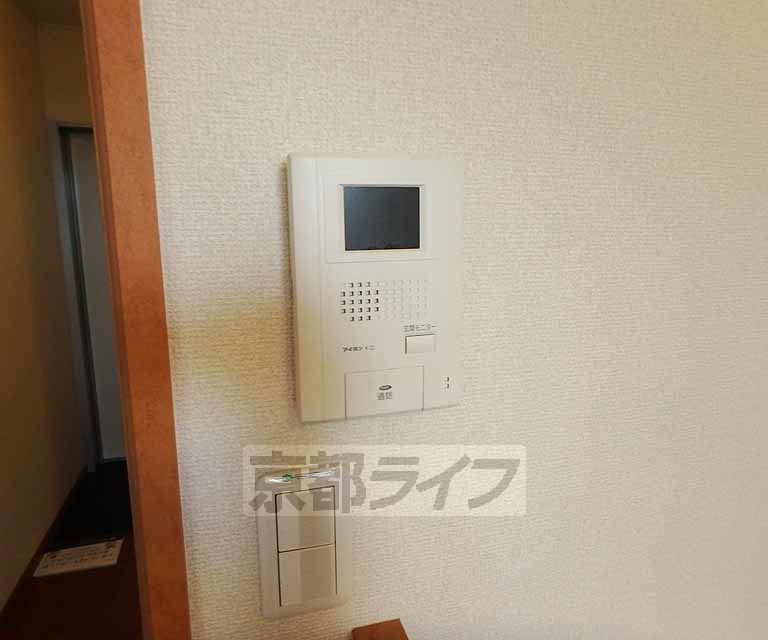 セキュリティ　ＴＶモニターホン付きです