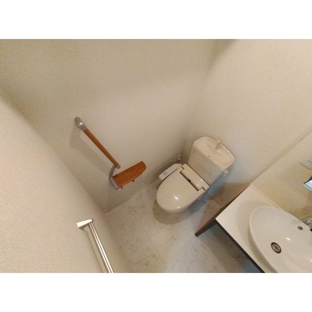 シャーメゾンTNのトイレ写真