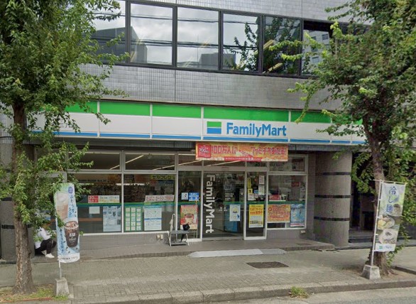 コンビニ　ファミリーマート 名駅三丁目店（コンビニ）まで458m