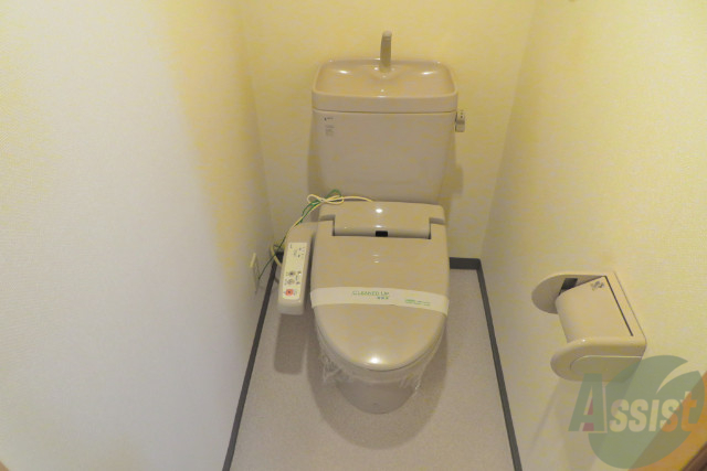 トイレ　トイレは独立しており、快適に使用出来ます。温水洗浄便座ですよ