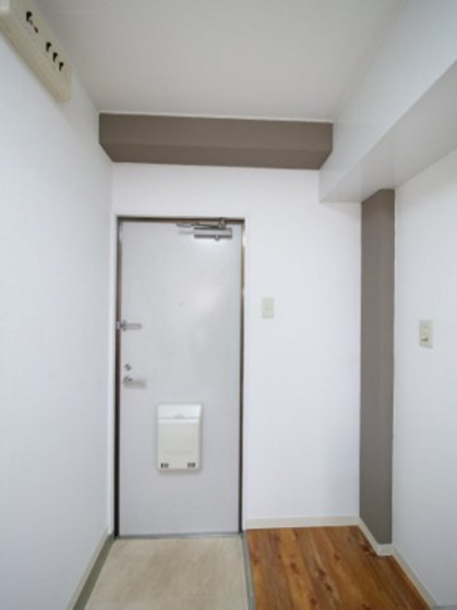 玄関　他号室のお写真です