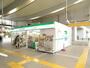 コンビニ　ファミリーマート（コンビニ）まで600m