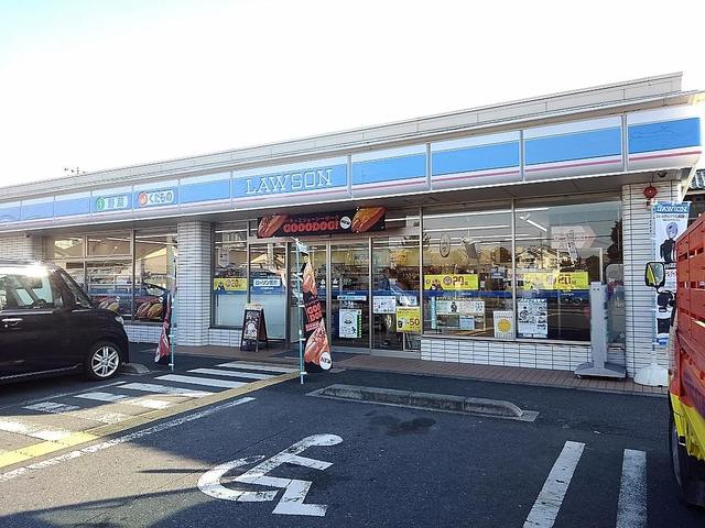 コンビニ　ローソン草加新善町店（コンビニ）まで650m