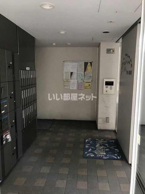 ＪＲ仙石線 榴ケ岡駅 徒歩5分 8階建 築20年の外観写真