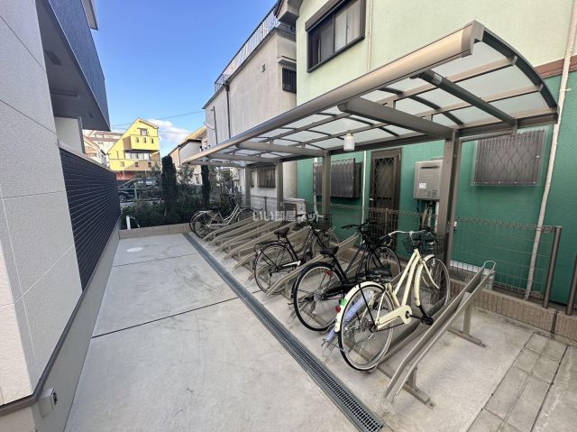 阪急伊丹線 稲野駅 徒歩4分 3階建 築5年の外観写真