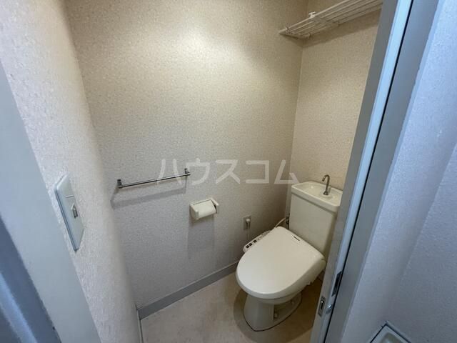 フローラルビラのトイレ写真