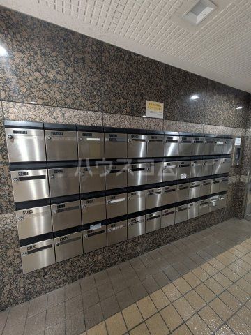 東京メトロ東西線 葛西駅 徒歩3分 13階建 築36年の外観写真