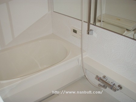 バス・シャワールーム　浴室乾燥機・追い焚き機能付きバス