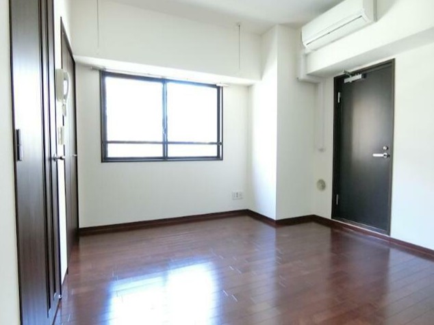 居室・リビング　8帖のお部屋は