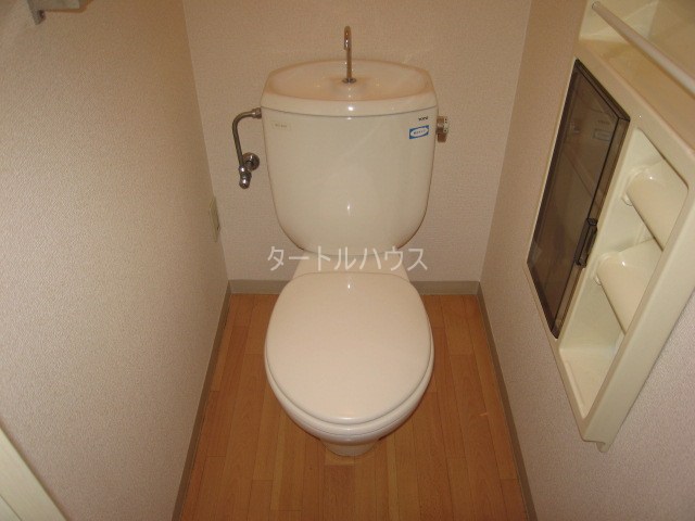 四條畷植村ハイツのトイレ写真