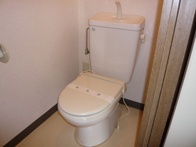 トイレ　シャワートイレでスッキリ