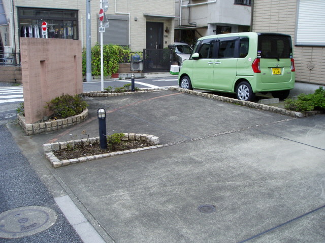 その他　敷地内駐車場