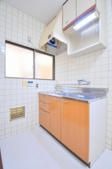 キッチン　※別号室の写真です