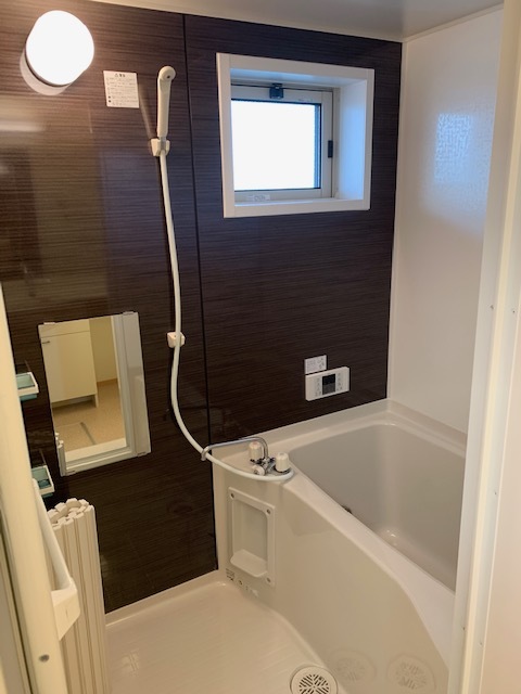 バス・シャワールーム　追焚き付お風呂　シャワー付