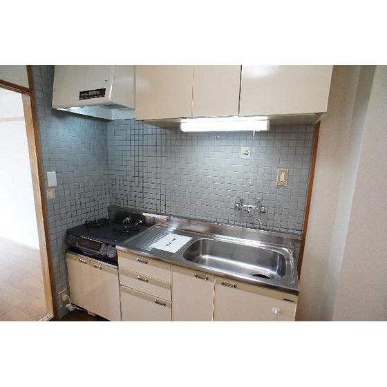 キッチン　ガスコンロ付き