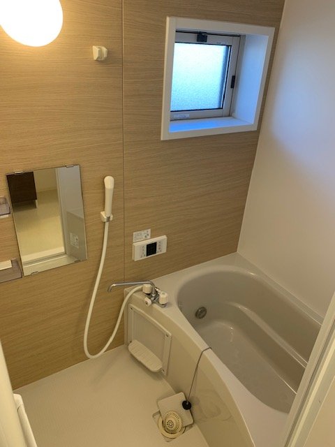 バス・シャワールーム　追焚き付お風呂　シャワー付