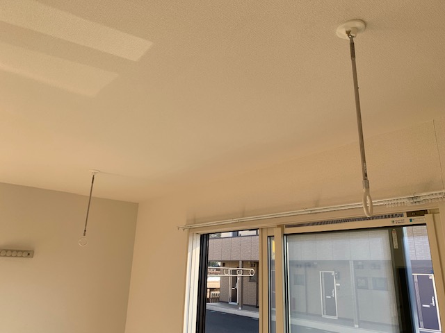 その他設備　室内物干付