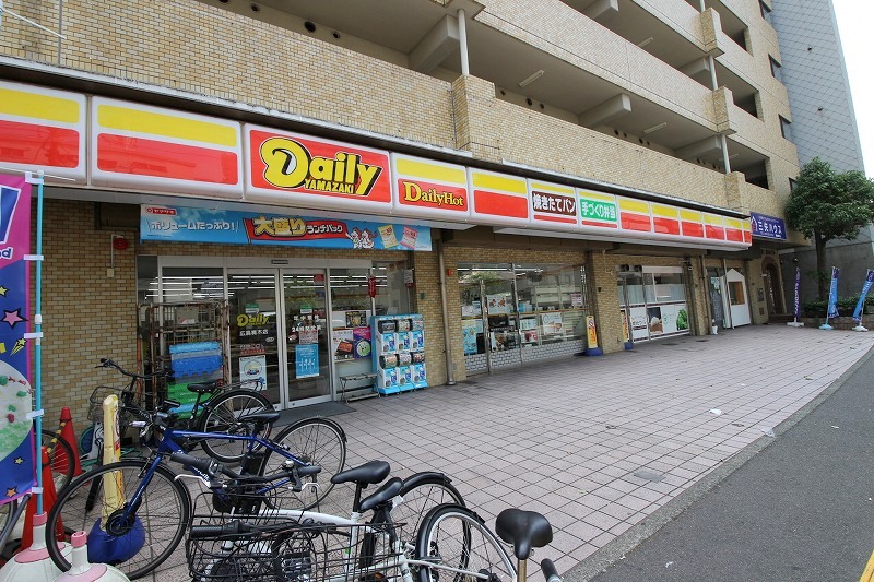 コンビニ　デイリーヤマザキ広島楠木店（コンビニ）まで103m