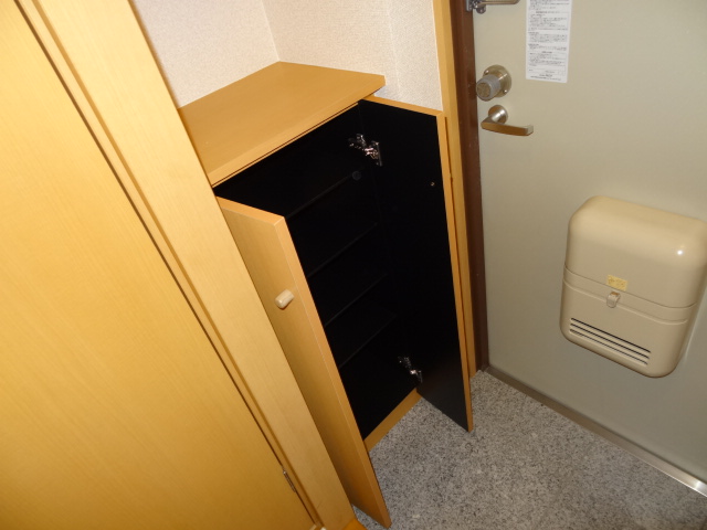 その他設備　下駄箱