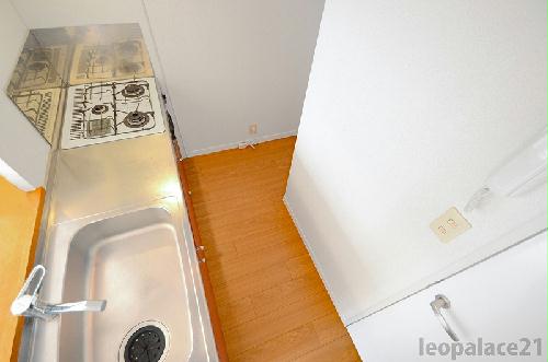 キッチン　設備・仕様は号室により異なる為、現況を優先致します。