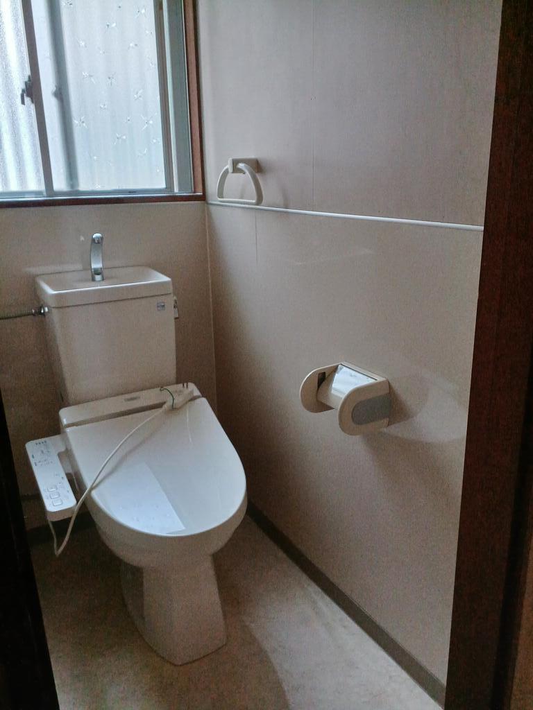 中島・T貸家のトイレ写真