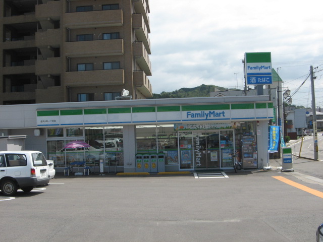 コンビニ　ファミリーマート金沢山科一丁目店（コンビニ）まで504m