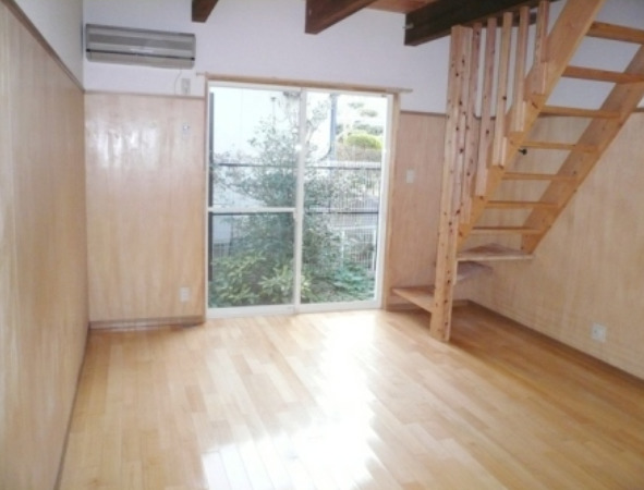 居室・リビング　居間です