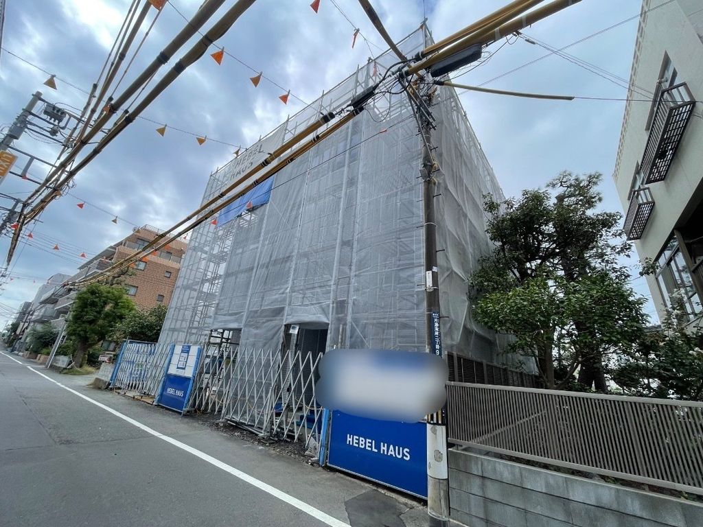 【藤沢市片瀬海岸のマンションの建物外観】