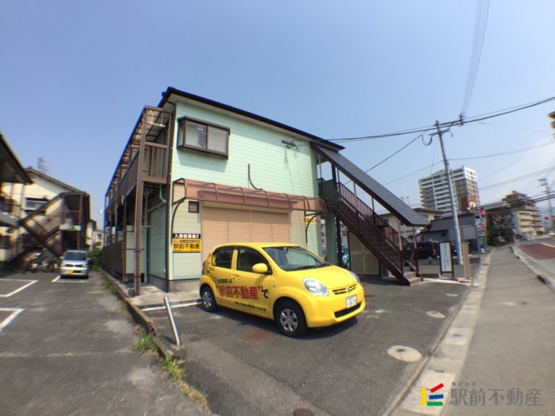 建物外観　2階建ての物件