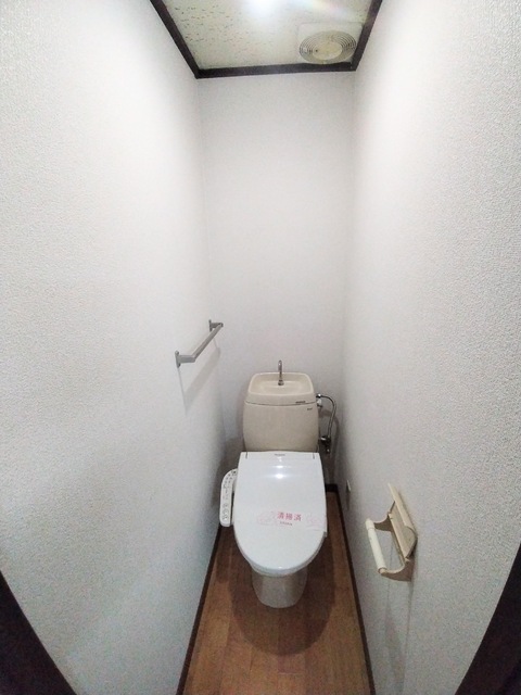 トイレ　洗浄便座でスッキリ！