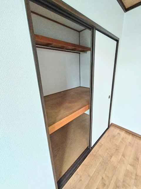 収納　ハンガーかけられます