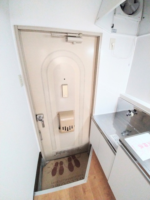 玄関　玄関入口