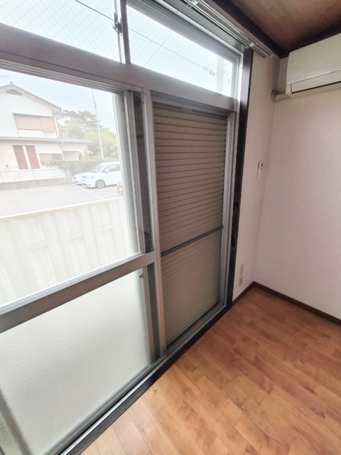 セキュリティ　雨戸あり