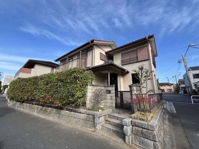 建物外観　閑静な住宅地に立地