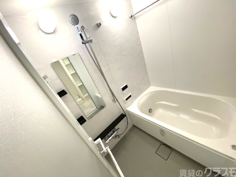 バス・シャワールーム　一日のお疲れをお取りください。