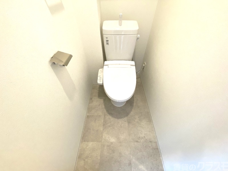 トイレ　冬場も安心の温水洗浄便座！