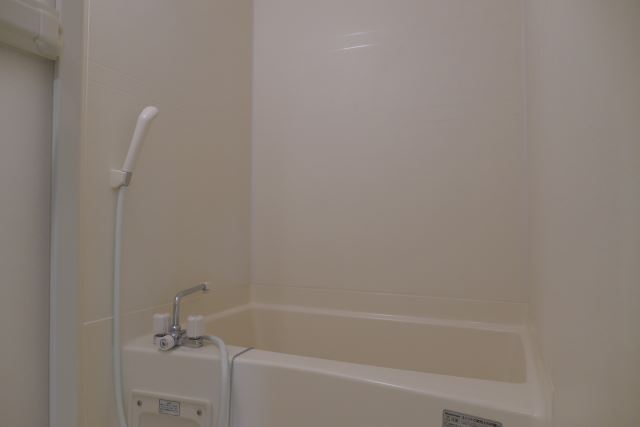 バス・シャワールーム　きれいなお風呂。