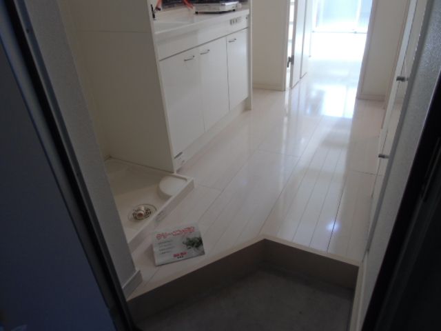 玄関　玄関からの画像です。