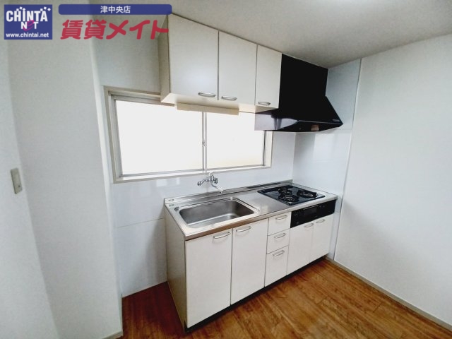 キッチン　反転タイプ参考写真