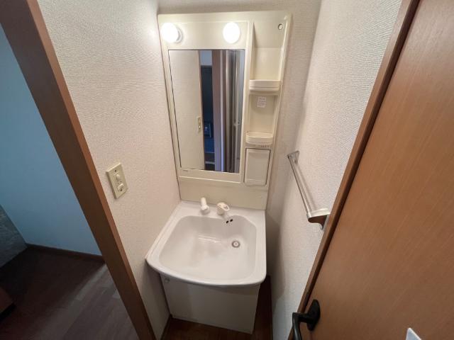 洗面設備　洗髪洗面化粧台