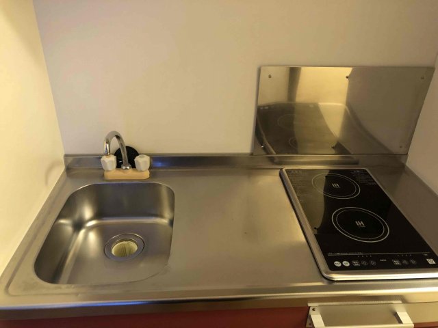 キッチン　設備・仕様は号室により異なる為、現況を優先致します。