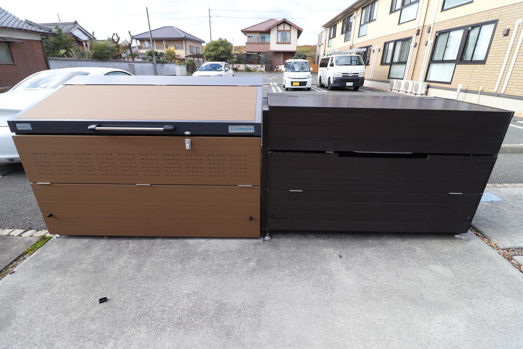 その他共有部分　敷地内ゴミ捨て場あります♪