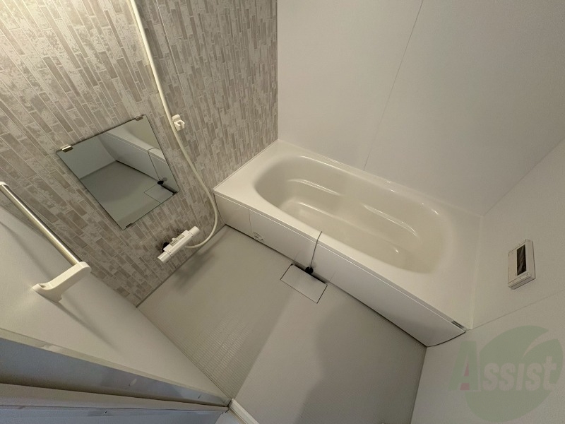 バス・シャワールーム　お風呂になります。一日の疲れを癒してくださいね。