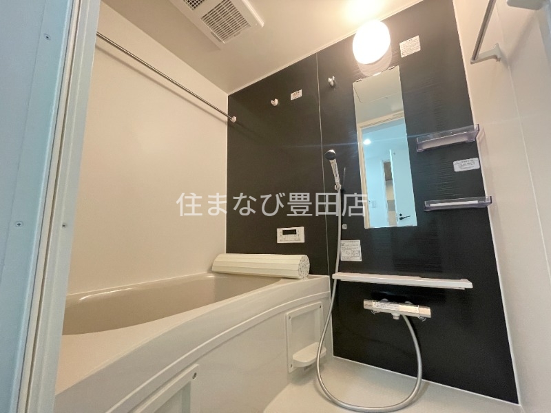 バス・シャワールーム　同型別部屋写真