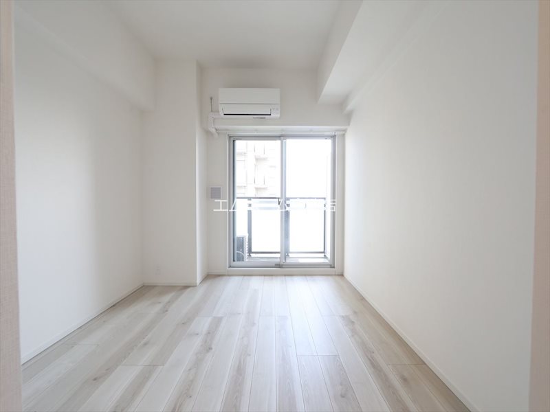 その他部屋・スペース　洋室6.5帖　エアコン付　収納充実　バルコニー