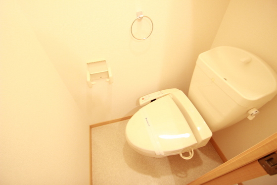 トイレ　※別部屋の写真です